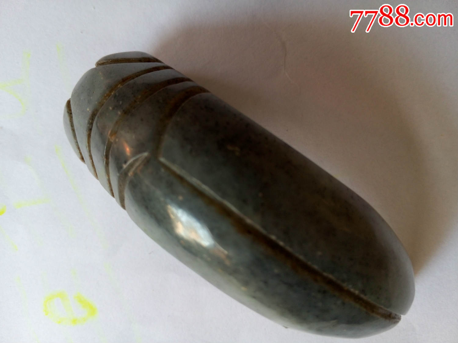 星空app官网:《绝地求生:大逃杀》白色制服套装交易起价过万(图1) 星空官方网站