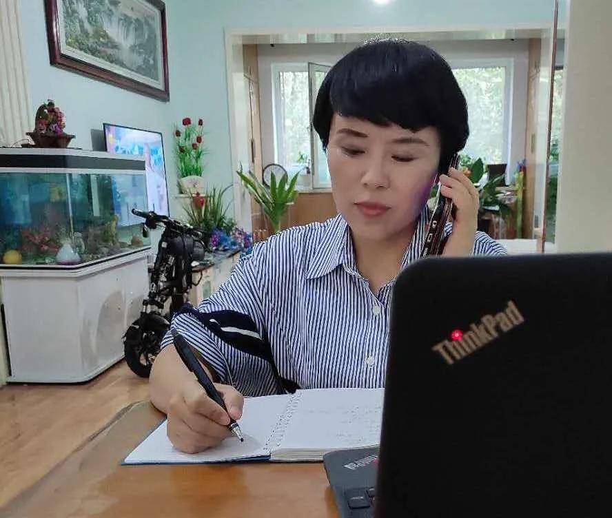 
新疆巾帼心理援助服务热线送“暖心话”不掉线：星空app官网(图5)