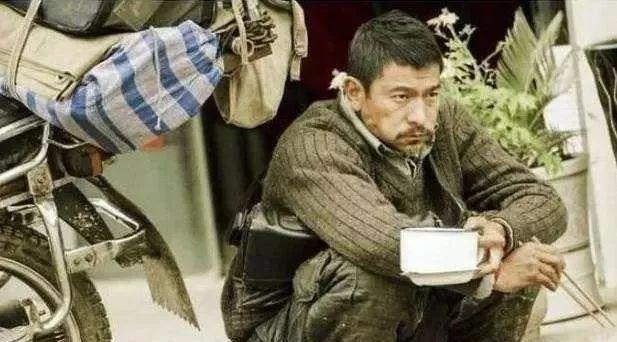 星空官方网站_抓住短视频的媒体红利!教你怎么用短视频赚钱(图2) 星空官方网站