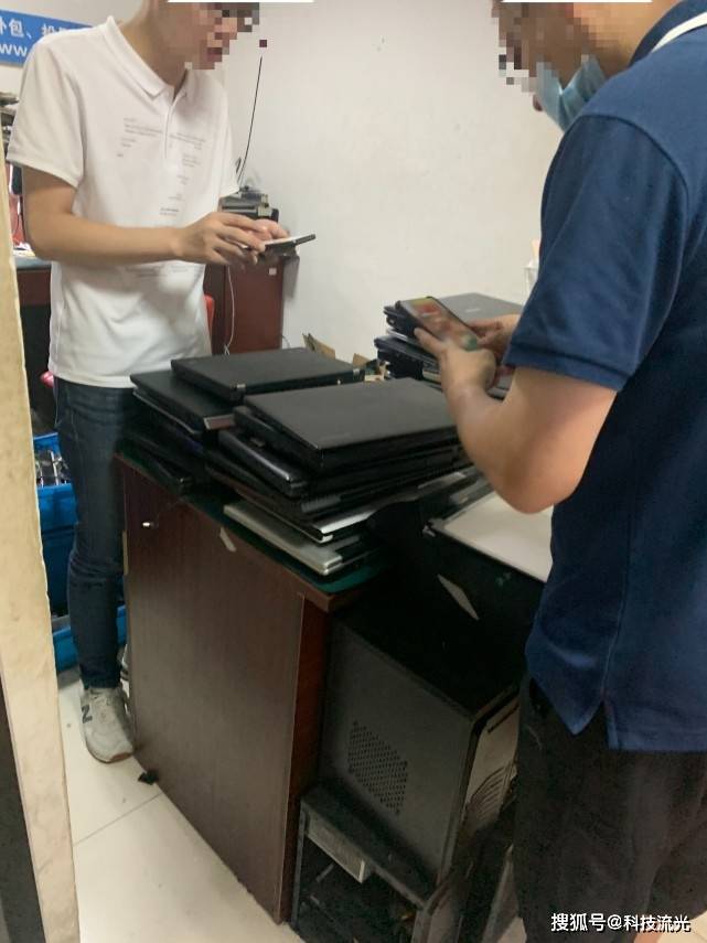 
客户到电脑店清灰调养 效果电脑没声音了 老板：不关我的事！【星空app官网】(图4)