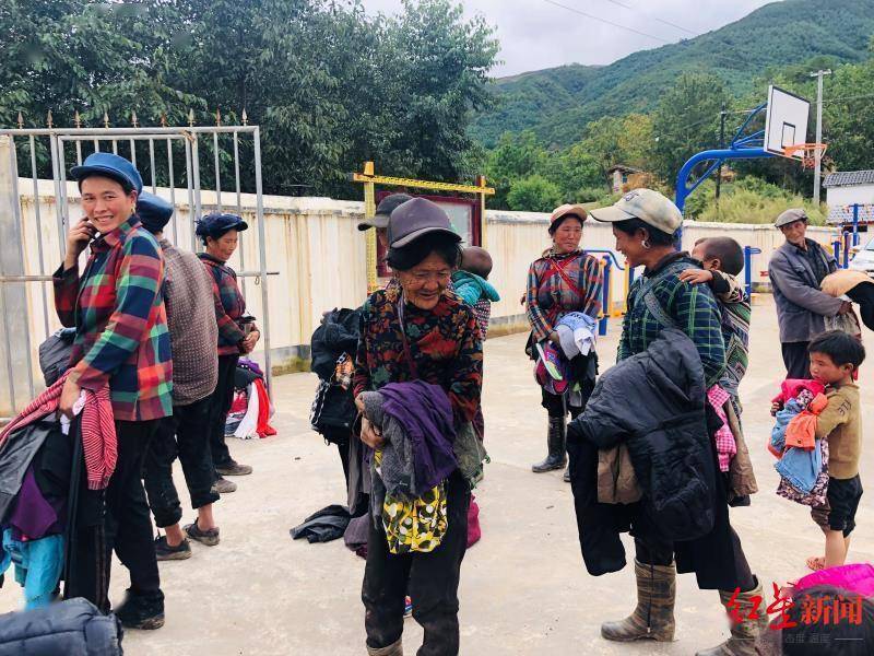 
我的扶贫日记｜主动请缨赴凉山：化身流动宣传车冲在防疫一线 大山女孩教会我一件事“星空app官网”(图6)