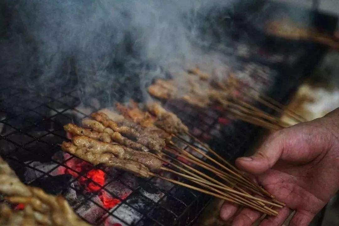 【星空app官网】未来五年 这七个专业和本科生的就业都很热门 读完更有价值(图2) 星空app官网