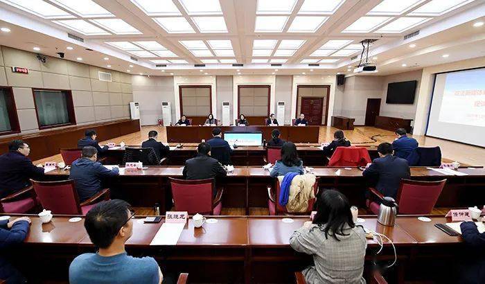 
省法院在政法新媒体矩阵平台构建研究座谈会上作交流讲话|星空官方网站(图3)