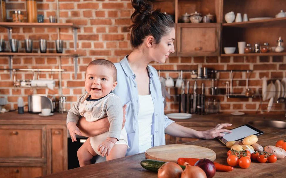 
只身人士 适合做自媒体创业吗？_星空app官网(图2)